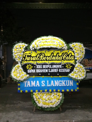 Papan Bunga Duka di Pinang Tunggal